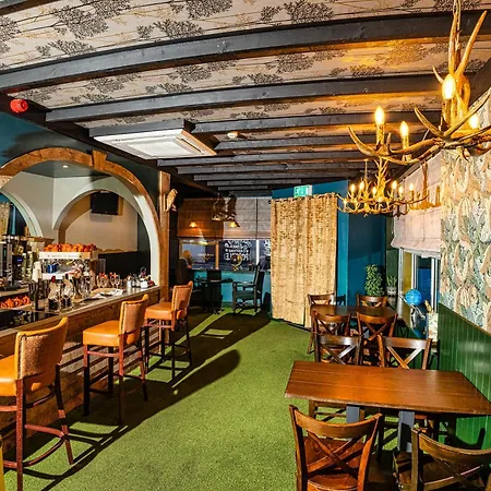 The Shire * كيلارني